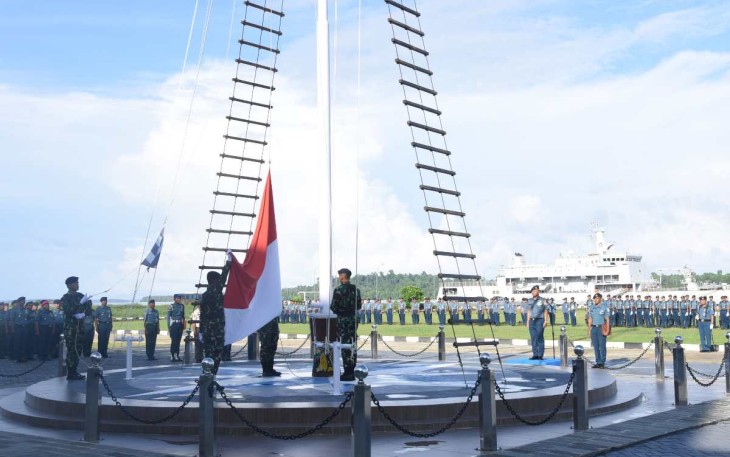 Upacara bendera 17-an prajurit Koarmada III Sorong