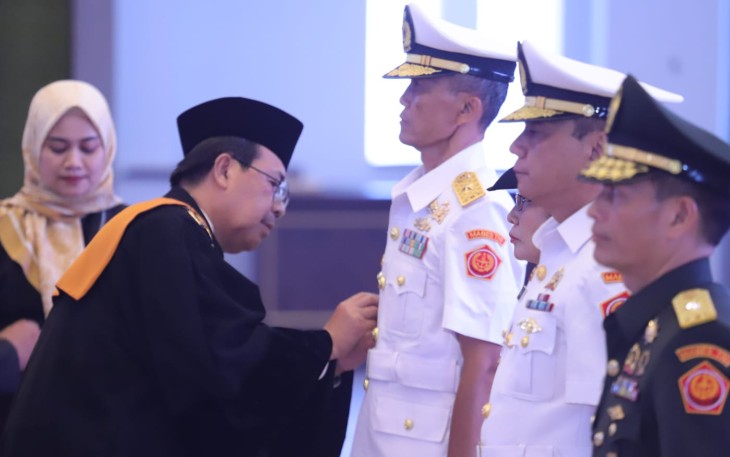 Ketua MA Prof Dr H M Syarifuddin saat melantik Kepala Pengadilan Militer Tingkat Banding di Jakarta, Selasa (23/4)