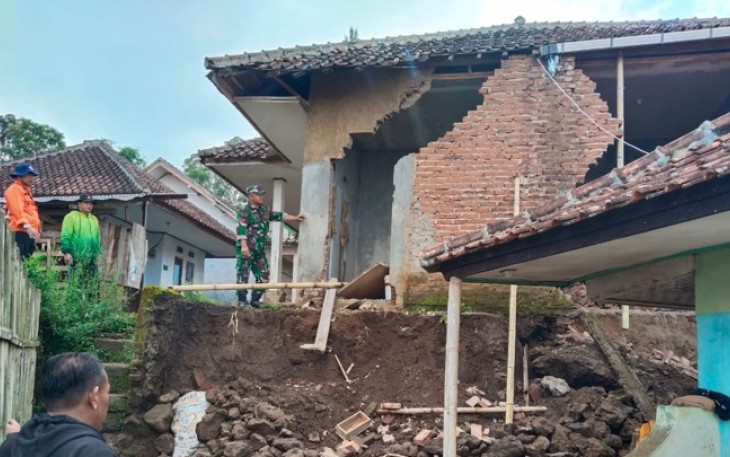 Rumah warga terdampak gempa Kabupaten Garut