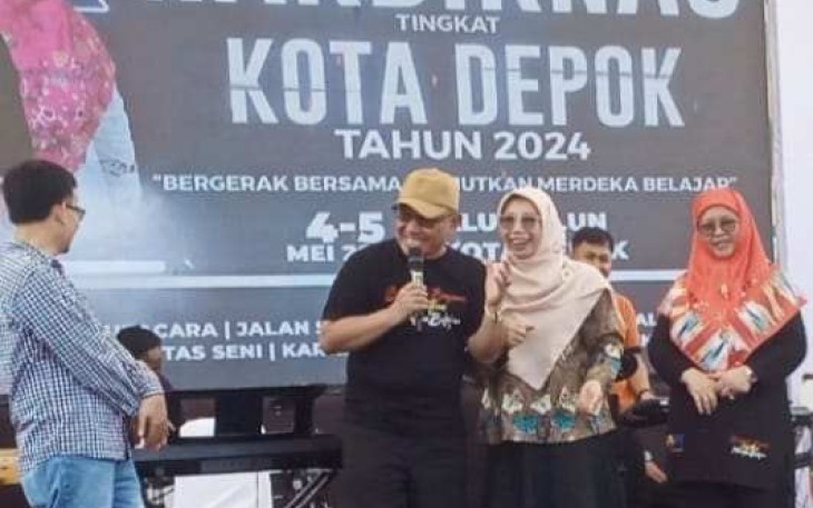Wali Kota Depok Dr KH Mohammad Idris saat sesi dialog dalam gebyar semarak Hardiknas 2024, Sabtu (4/5)