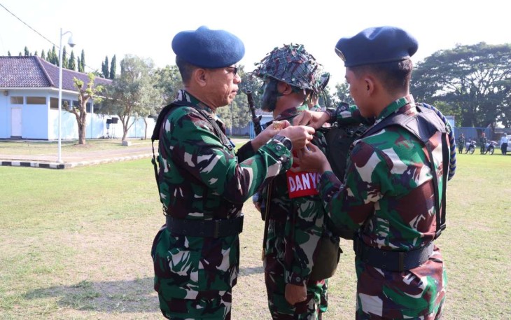 Danlanud Adi Soemarmo Marsma TNI Bambang Juniar Djatmiko saat membuka latganda Setukba TNI AU A-44