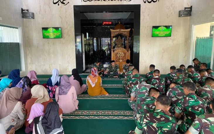 Doa bersama prajurit Menarmed 2 Kostrad 