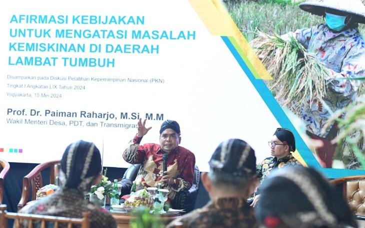 Wamendes PDTT Paiman Raharjo 