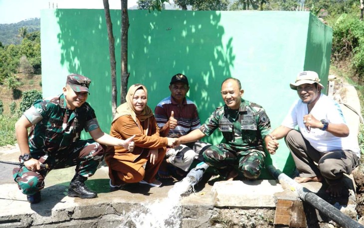 Danrem 081/DSJ Kolonel Inf H. Sugiyono resmikan pipanisasi di Dusun Sobo, Kabupaten Nganjuk 