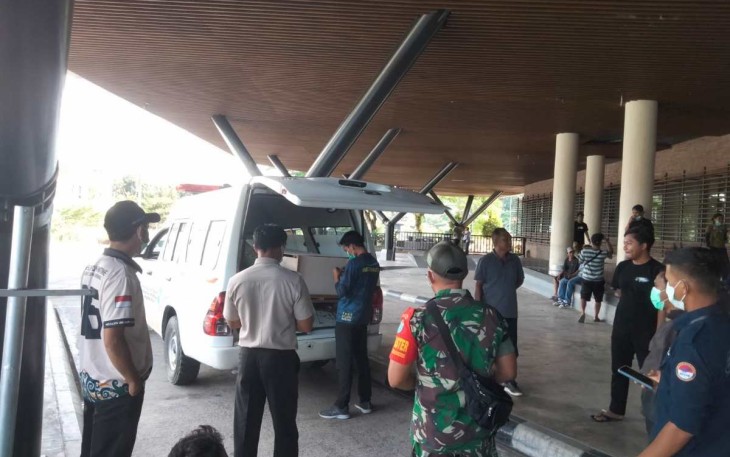 Pemulangan jenazah PMI dari Malaysia melalui PLBN Aruk