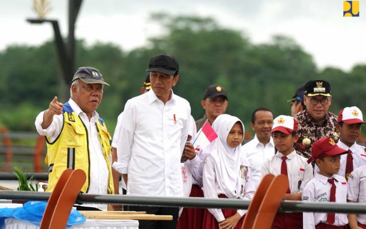 Menteri PUPR Basuki Hadimuljono memaparkan bendungan Sepaku Semoi 