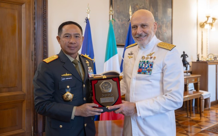Panglima TNI Kunjungi Kepala Staf Pertahanan Italia 