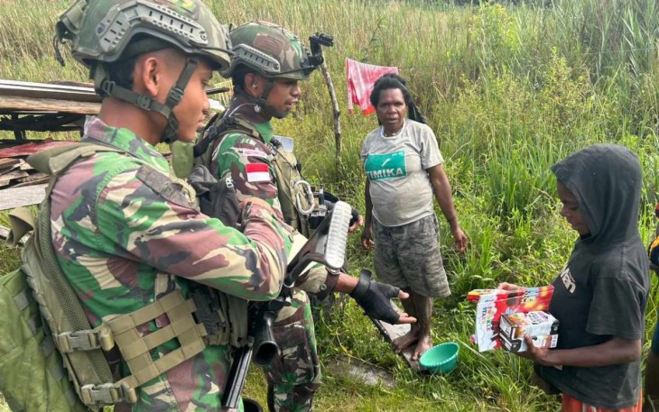 Bantu masyarakat door to door 