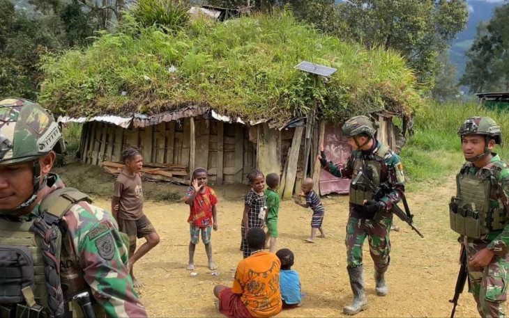 Senyum ceria anak kampung Amisiga