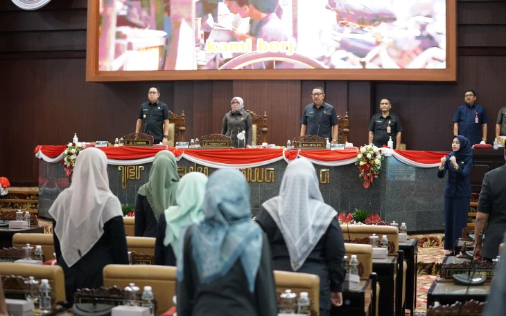 Paripurna DPRD Jatim 