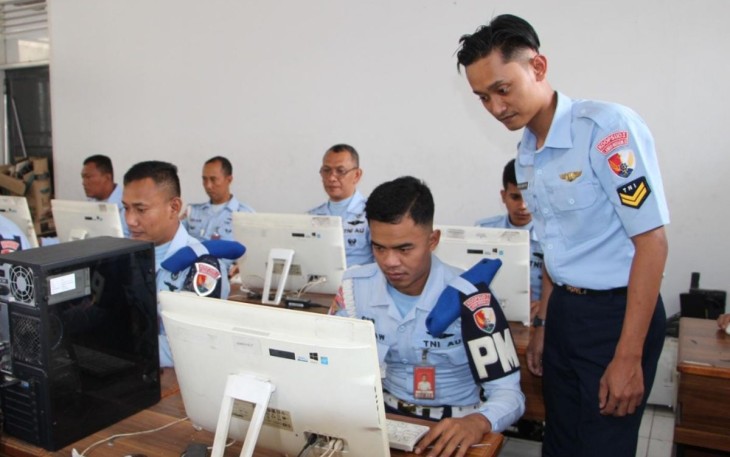 Tes Psikologi Pemegang Senjata Personel Lanud Husein Sastranegara Bandung, Senin (5/8)1