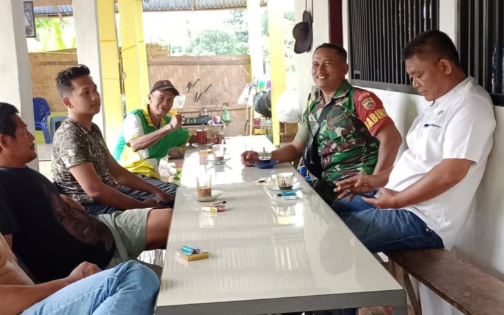 Bersama Aparat Desa Satgas TMMD Himbau Warga Hasil Pembangunan di Lokasi TMMD