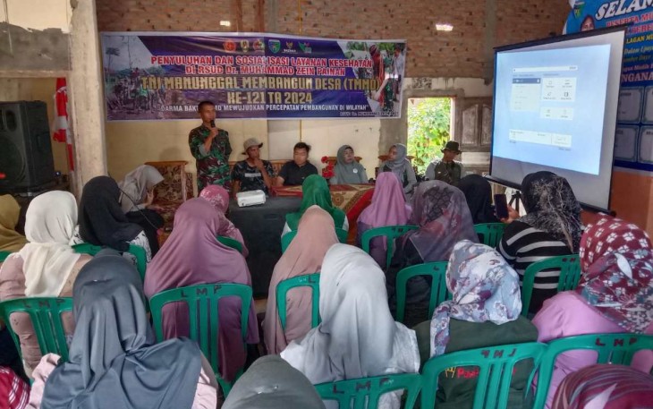 Sosialisasi kesehatan masyarakat di lokasi TMMD 
