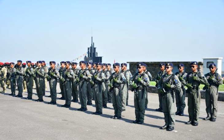 Upacara peringatan HUT Ke-65 Hiu Kencana, di Surabaya, Jum'at (13/9)