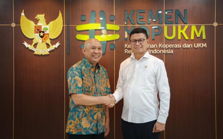 MenkopUKM Teten Masduki bersama Kepala BPOM Taruna Ikrar di Jakarta 