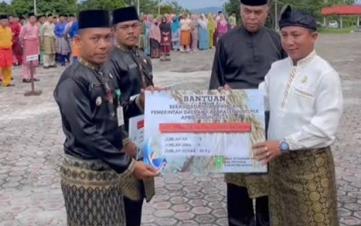 Ketua DPRD Natuna Didampingi Waka I Hadiri HUT Provinsi Kepri ke-22