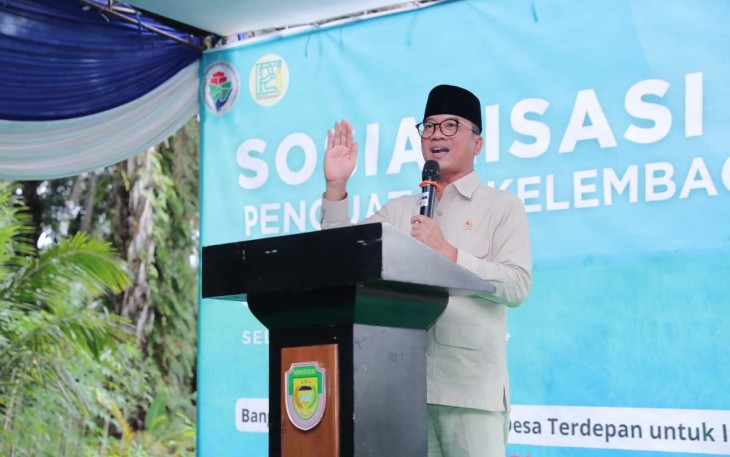 Mendes PDT Yandri Susanto saat memberikan sambutan di Kabupaten Seluma Provinsi Bengkulu, Sabtu (9/11)