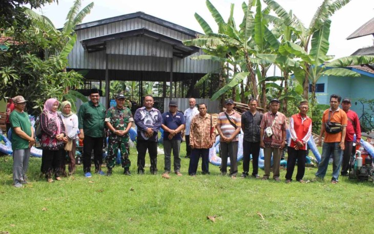 Penyaluran alat pertanian di Kabupaten Trenggalek 