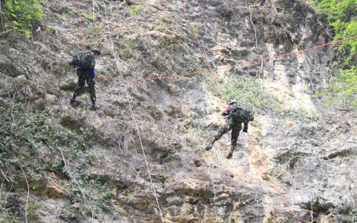 Latihan Jurkas Setukba TNI AU A-45