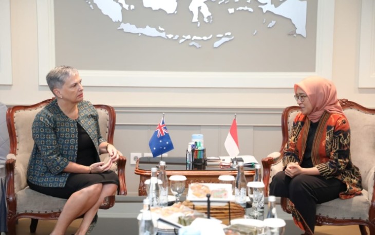 Menteri PANRB Rini Widyantini menerima kunjungan Duta Besar Australia Mulia Penny Williams dalam memperkuat kolaborasi untuk birokrasi dan reformasi di Kantor PANRB, Kebayoran Baru, Jakarta Selatan, Selasa (19/11/2024).