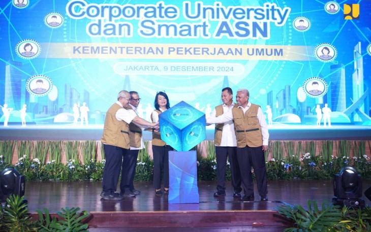 Wamen PU Diana Kusumastuti launching Corporate University dan Smart ASN di Jakarta, Senin (9/12)