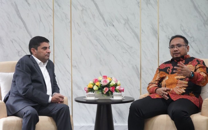Menag Yaqut Cholil Qoumas saat menerima Duta Besar Yordania Sudqi Attalah Al Omoush di Jakarta, Senin (4/3)