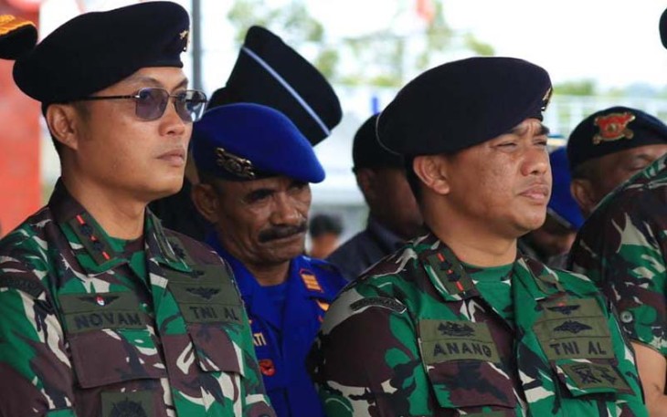 Komandan Wing Udara 3 Letkol Laut (P) Ahmad Novam Hajaruman dan Danlanudal Biak Letkol Laut (P) Anang Adhi Purwonugroho menghadiri apel gelar kesiapan pasukan pengamanan Pemilu TA 2024 yang dihelat di Lapangan Cenderawasih Distrik Biak Kota, Kabupaten Biak Numfor, Kamis (1/2/2024).