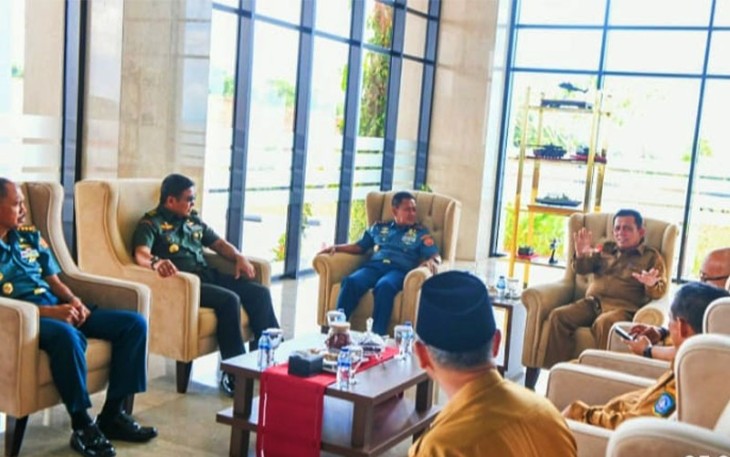 Pertemuan Hangat Gubernur Kepulauan Riau dan Pangkogabwilhan I di Momen Idul Fitri