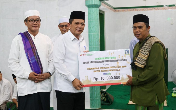 Gubernur Kepri Ansar Ahmad Dalam Safari Ramadan  