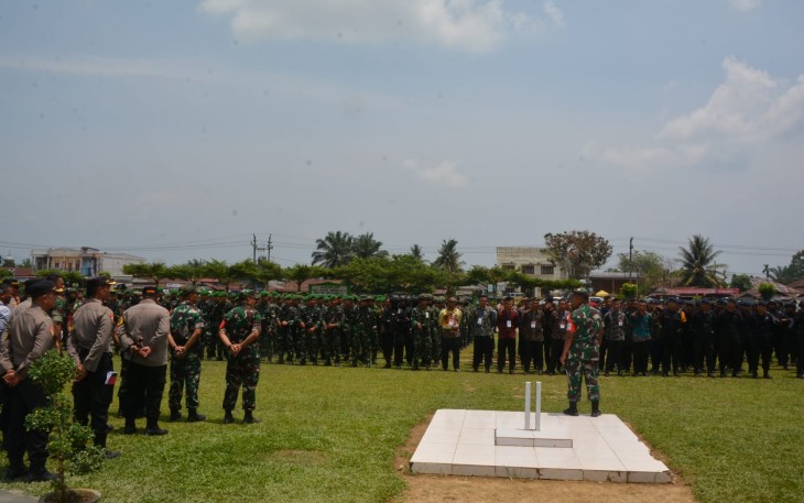 elaku Dansatgas Pam VVIP Kunjungan Kerja Presiden RI Joko Widodo ke Kabupaten Padang Lawas, Danrem 023/KS Kolonel Inf Lukman Hakim mengucapkan terima kasih kepada Seluruh personel Satgas PAM VVIP dan pihak yang telah mendukung berjalannya kegiatan kunjungan  Presiden  dapat berjalan aman dan Lancar Jumat (15/03/2024)