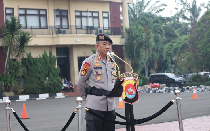 Ditsamapta Polda Banten gelar Latganda dan peragaan dalam melaksanakan tugas keterampilan perorangan bertempat di Polda Banten pada Kamis (29/02). Kegiatan dipimpin langsung Dirsamapta Polda Banten Kombes Pol Mohamad Syarhan