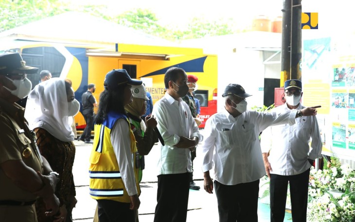 Menteri Basuki saat Dampingi Presiden Jokowi Tinjau TPST Cilacap, Gunakan Teknologi RDF untuk Energi Terbarukan