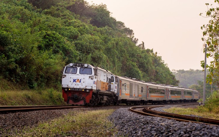 PT KAI Daop 4 Semarang mengoperasikan 3 kereta api tambahan untuk momen libur Lebaran 2024