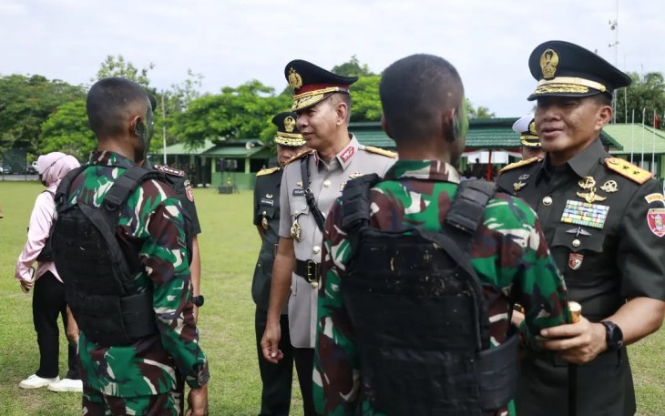 Upacara Penutupan Program Studi Pendidikan Pertama Bintara Tentara Nasional Indonesia (TNI) Angkatan Darat (AD) tahun 2023 