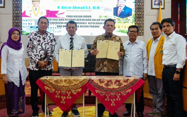 MoU yang ditandatangani oleh Gubernur Kepri Ansar Ahmad dan Rektor UNP Prof. Ganefri, yang dilaksanakan di Ruang Senat Gedung Rektorat UNP, Padang, Sumatera Barat, Senin (3/6).