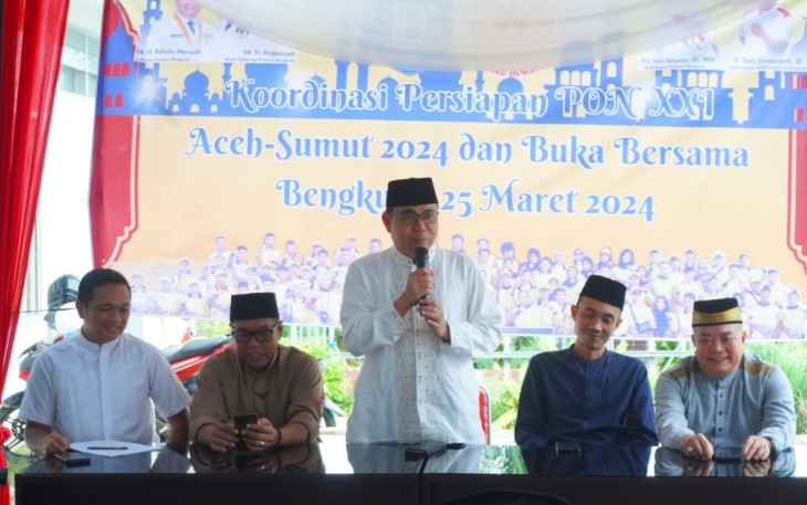 Asisten I Setda Provinsi Bengkulu Khairil Anwar bersama Ketua Umum Komite Olahraga Nasional Indonesia (KONI) Provinsi Bengkulu Dedy Ermansyah memimpin Rapat Koordinasi KONI Provinsi Bengkulu bersama Cabang Olahraga (Cabor) dalam rangka Pekan Olahraga Nasional (PON) XXI Aceh-Sumatera Utara 2024 di Sekretariat KONI Provinsi Bengkulu