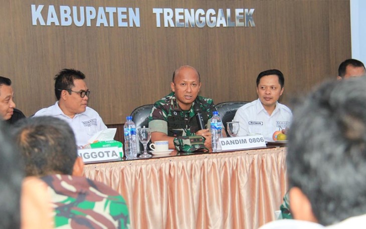 Dandim 0806/Trenggalek, Letkol Czi Yudo Aji Susanto, S.Sos., M.A., memimpin kunjungan kerja strategis dalam persiapan Pemilihan Umum (Pemilu) tahun 2024.