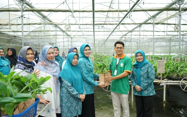 Pj Ketua TP-PKK Provinsi Sumatera Utara Bersama Ketua TP PKK Asahan Kunjungi PT. Hijau Surya Biotechindo