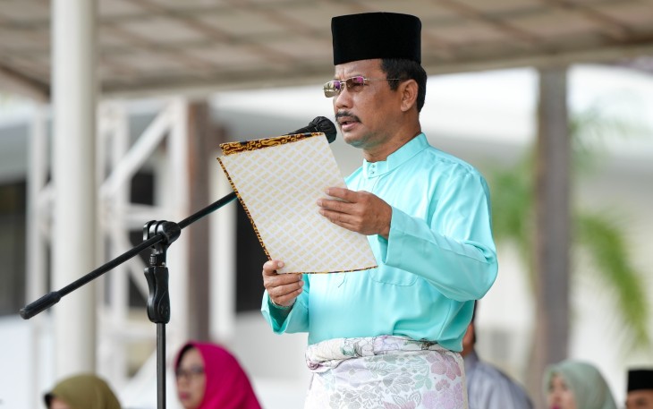 Kepala BP Batam sekaligus Walikota Batam, Muhammad Rudi, saat memimpin upacara pada tingkat Kota Batam, Selasa (24/9/2024) pagi.