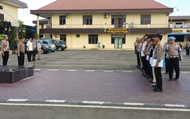 Kasat Binmas Polrestabes Medan AKBP Kamdani SAg MH saat memimpin apel pagi di Mapolrestabes Jalan HM Said Medan, Selasa (30/1/2024).