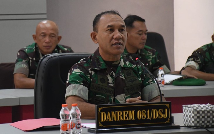 Danrem 081/DSJ Kolonel Inf H. Sugiyono memerintahkan para Dandim di jajarannya untuk berkoordinasi dengan KPU dan Bawaslu guna mengamankan kartu suara supaya Pemilu 2024 dapat berjalan aman dan lancar