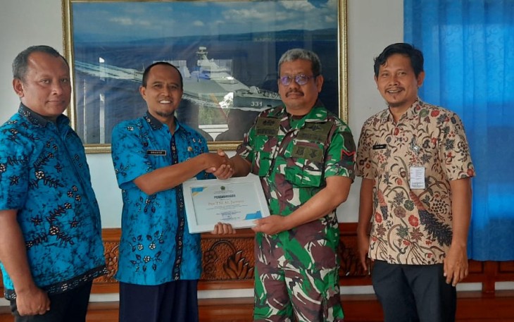 Posal Juwana saat Dapat Penghargaan dari DKP Provinsi Jawa Tengah