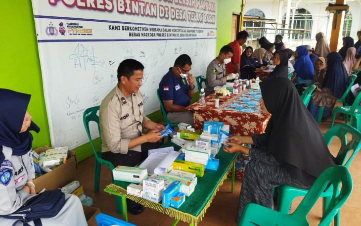 Polres Bintan saat Bakti Kesehatan dan Bakti Sosial di Kampung Tangguh Bebas Narkoba