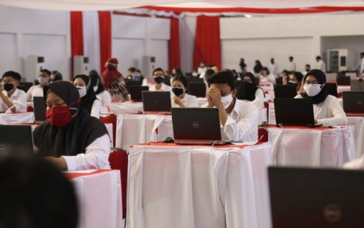 Proses pengusulan jumlah formasi untuk pengadaan aparatur sipil negara (ASN) tahun 2024 telah ditutup pada 31 Januari lalu. Saat ini pemerintah melalui Badan Kepegawaian Negara (BKN) masih menunggu usulan peta jabatan dan informasi jabatan melalui Sistem Informasi ASN (SIASN) dari instansi pusat dan daerah