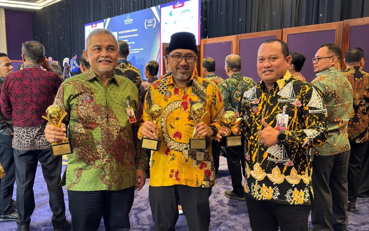 BRK Syariah Raih TOP BUMD Stars 5 Pada Ajang TOP BUMD Awards 2024