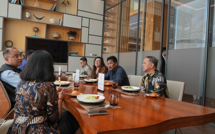 Kepala Biro Humas, Promosi, dan Protokol BP Batam, Ariastuty Sirait saat Terima Kunjungan Dubes India