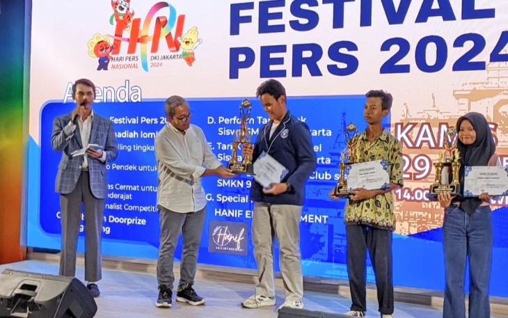 Siswa SMP Muhammadiyah PK Solo Juara 1 Lomba Story Telling