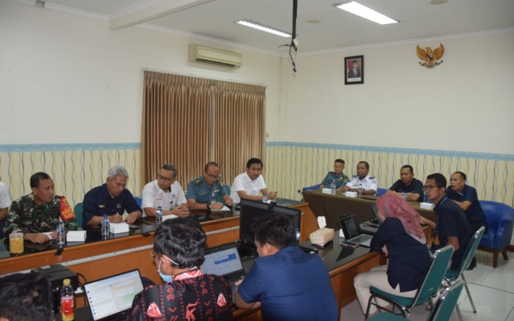 Rapat koordinasi menjelang pelaksanaan audit oleh ICAO (International Civil Aviation Organization) yang akan melaksanakan kegiatan ICAO USAP-CMA di Indonesia pada tanggal 24 Juni - 5 Juli 2024 mendatang.
