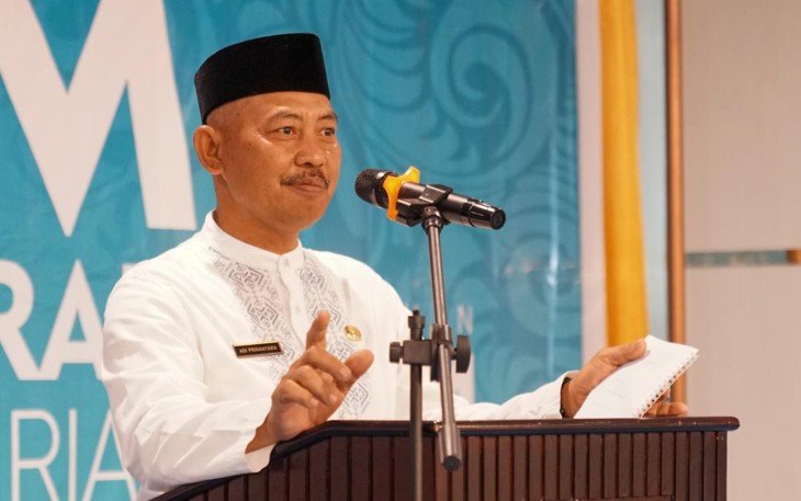 Sekretaris Daerah Provinsi Kepulauan Riau Adi Prihantara membuka Pelaksanaan Forum Perangkat Daerah Provinsi Kepulauan Riau Tahun 2024 bertempat di Grand Ballroom Hotel CK, Tanjungpinang, Rabu (13/03)