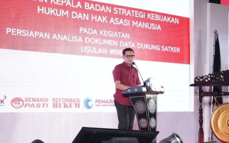Kepala Badan Strategis Kebijakan (BSK) Kemenkumham, Y. Ambeg Paramarta, saat menyampaikan reformasi birokrasi searah dengan tiga arahan yang pernah disampaikan Presiden Republik indonesia, kegiatan berlangsung di Hotel Arya Duta, Bandung.